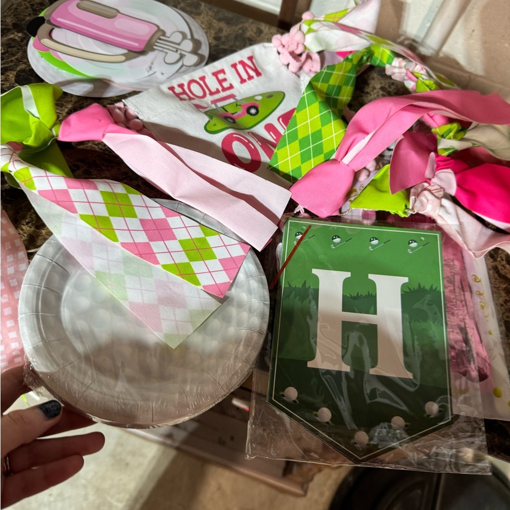 Hole in one decorations